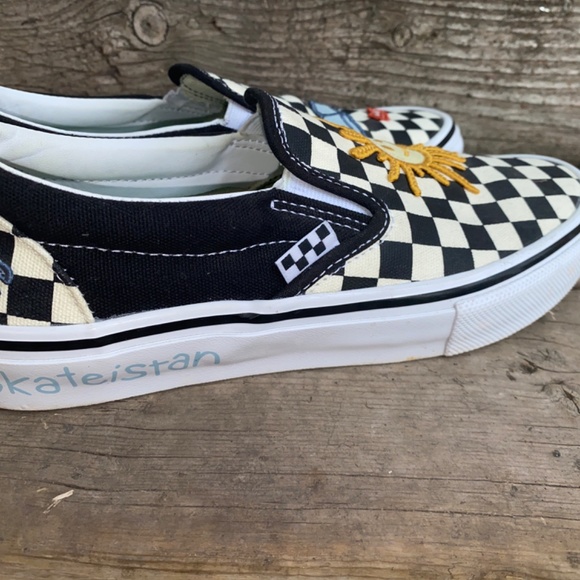 Vans Skateistan Slip On Shoes - Picture 3 of 3